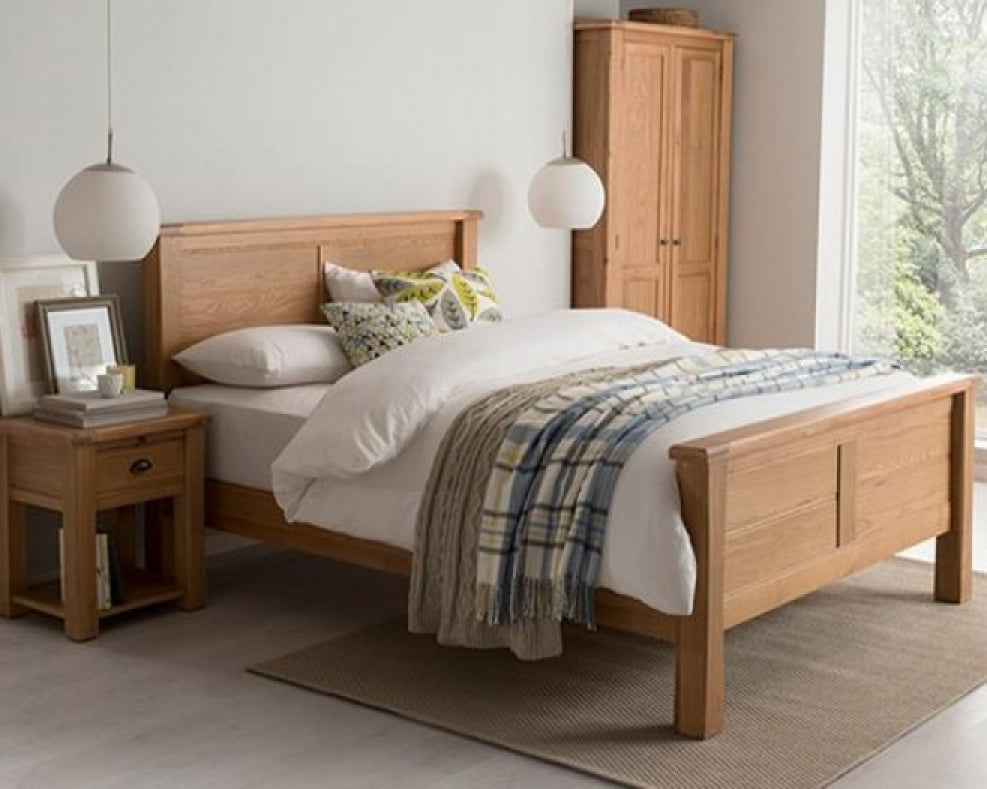 Breeze 4ft6 Solid Oak Bed Frame