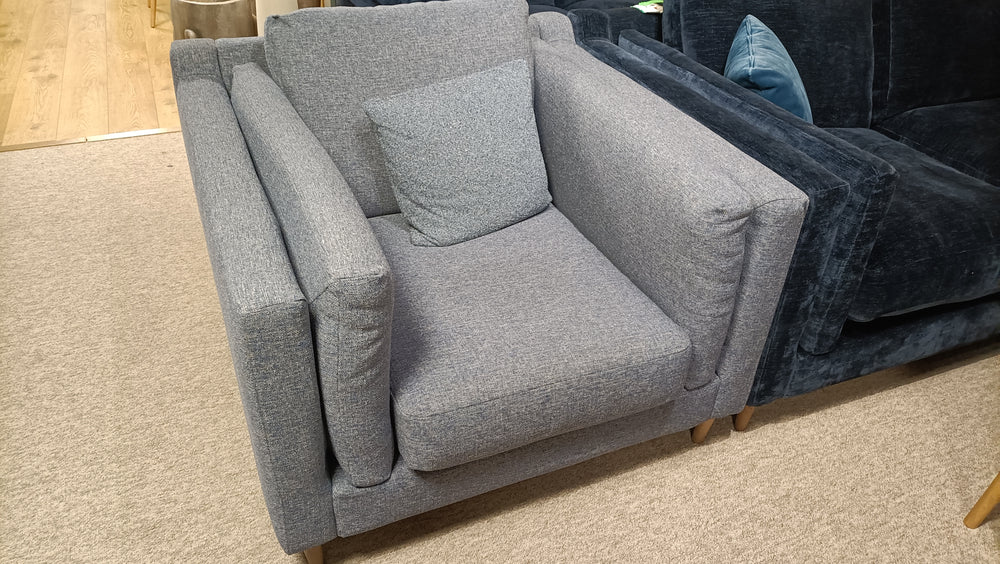 Clearance Luna Loveseat