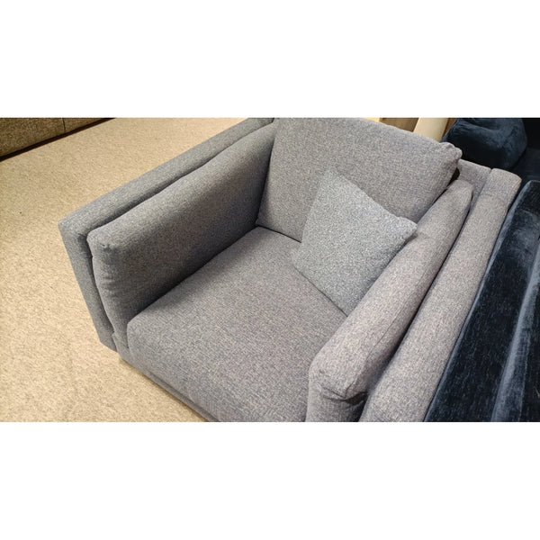 Clearance Luna Loveseat