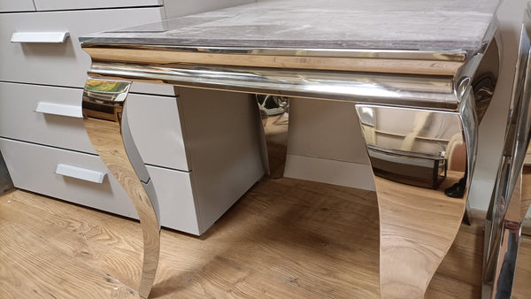 Clearance Felix Lamp Table