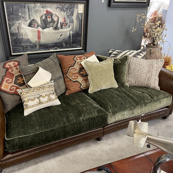 Constable Grand Sofa