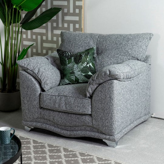 Navana Chair