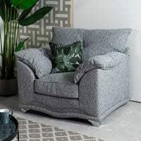 Navana Chair