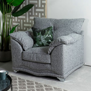Navana Chair