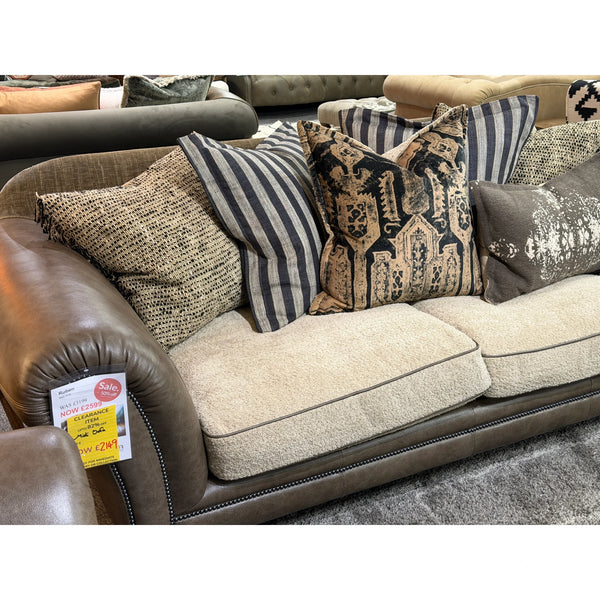 SHOP FLOOR STOCK CLEARANCE – TETRAD RUBEN SOFA, SNUGGLER and  JACARANDA ACCENT CHAIR!!! IMMEDIATE DELIVERY AVAILABLE.